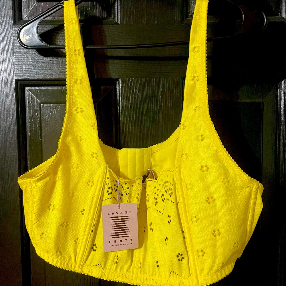 Savage x Fenty Bombshell Broderie Lace Bralette